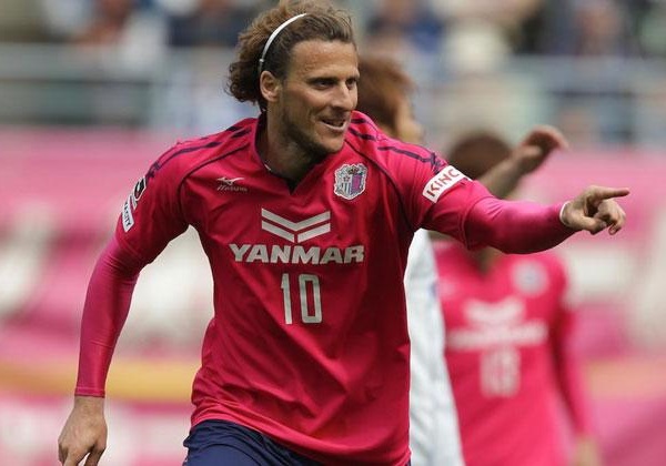 forlan.jpg