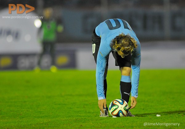 forlan-uruguay.jpg