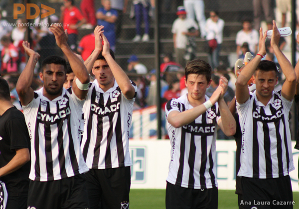 wanderers-manos-en-alto.jpg