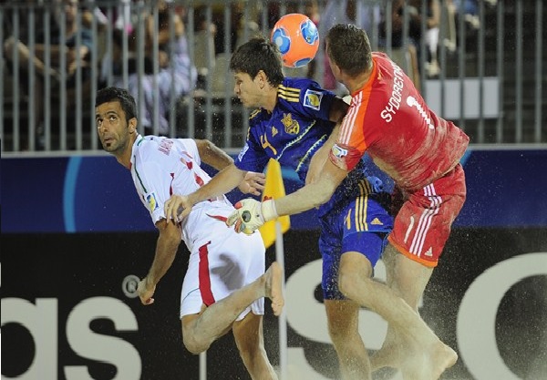 ucrania-iran-futbol-playa.jpg