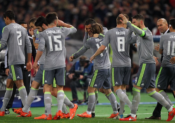 real-madrid-gris.jpg