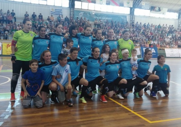 uruguay-futsal-plata.jpg