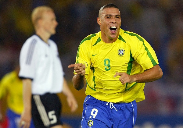 ronaldo-2002.jpg
