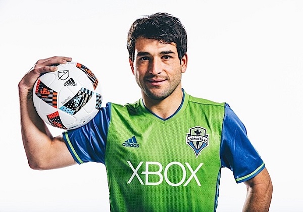 lodeiro-sounders.jpg