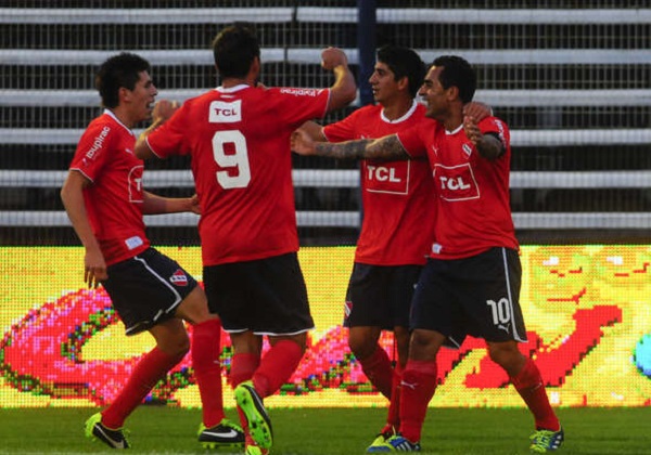 festejos-luego-gol-independiente_oleima20130918_0176_8.jpg