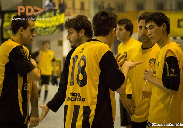 penarol-futsal.jpg