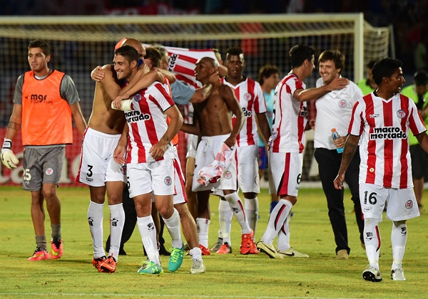river-uru-libertadores.jpg