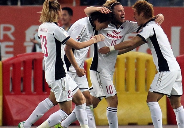 forlan.jpg