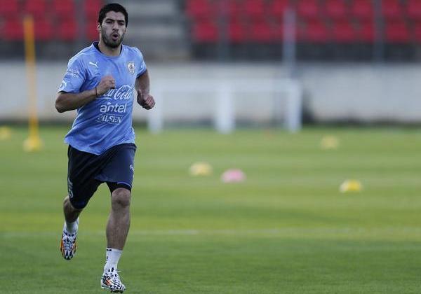 luis-suarez-de-momento-solo-gimnasio.jpg