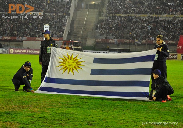 bandera-uruguay-centenario.jpg