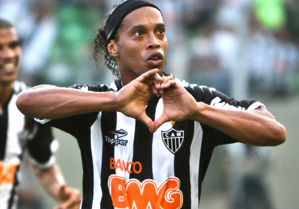 dinho.jpg